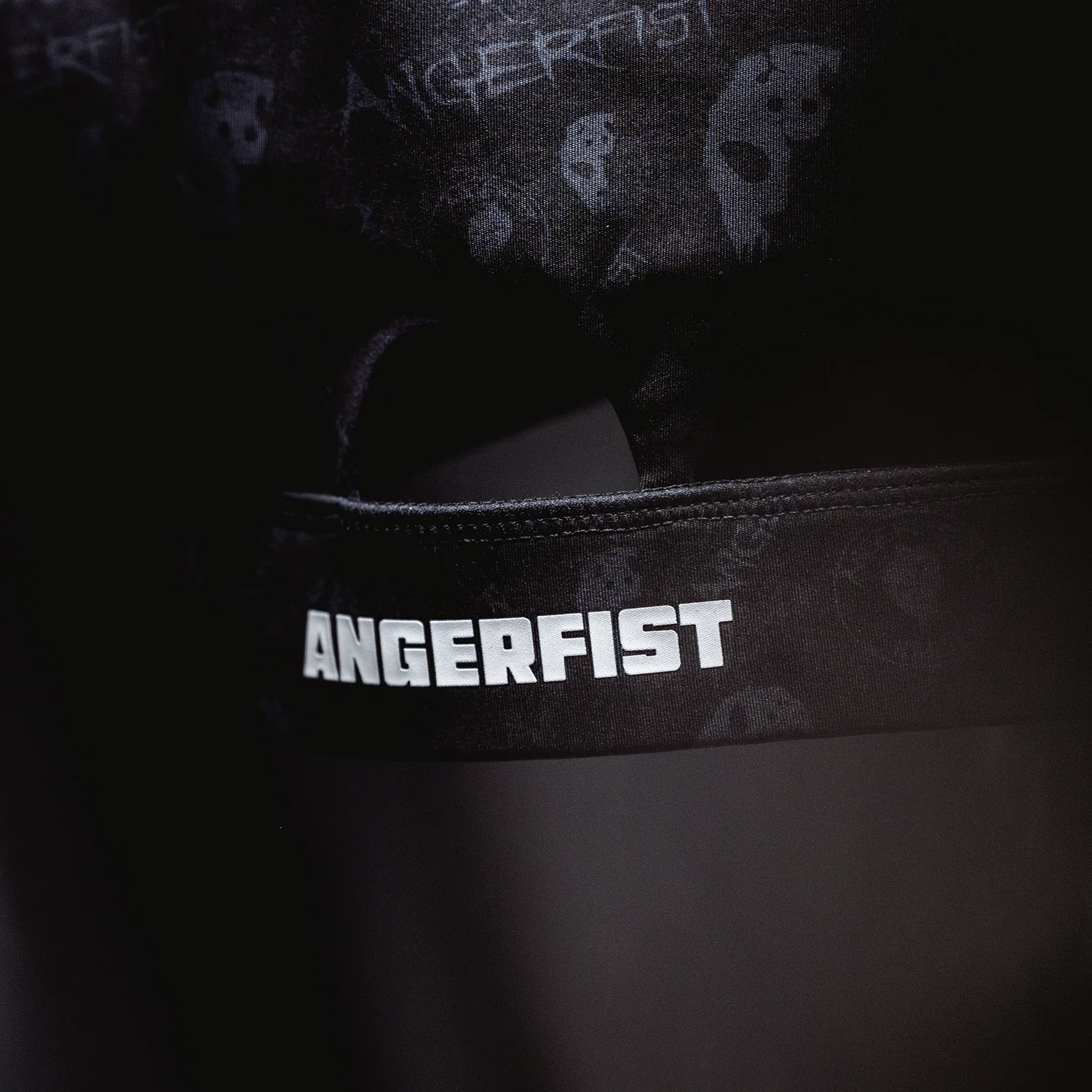 Angerfist Sport top - Image 4