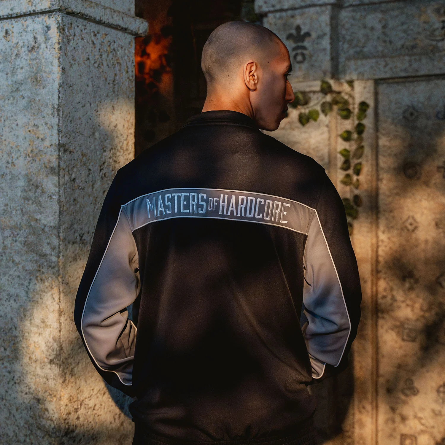 MOH Track jacket - Image 5